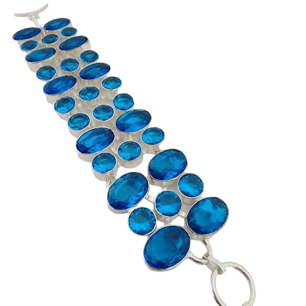 Silver bracelet faceted glass chunky bracelet blue topaz color Q02